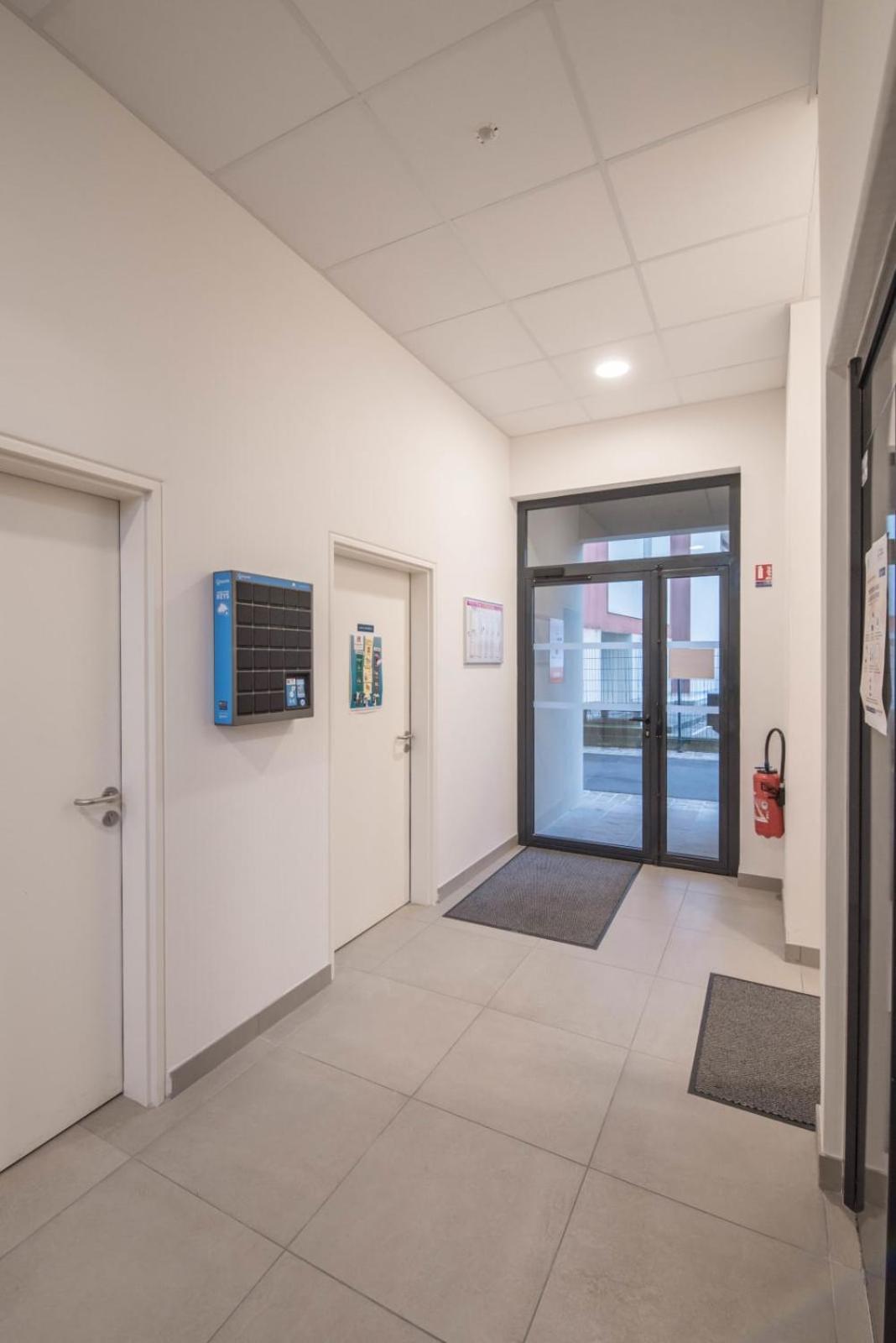 Pierrick - Studio Wifi Et Gare Appartement Le Mans Buitenkant foto